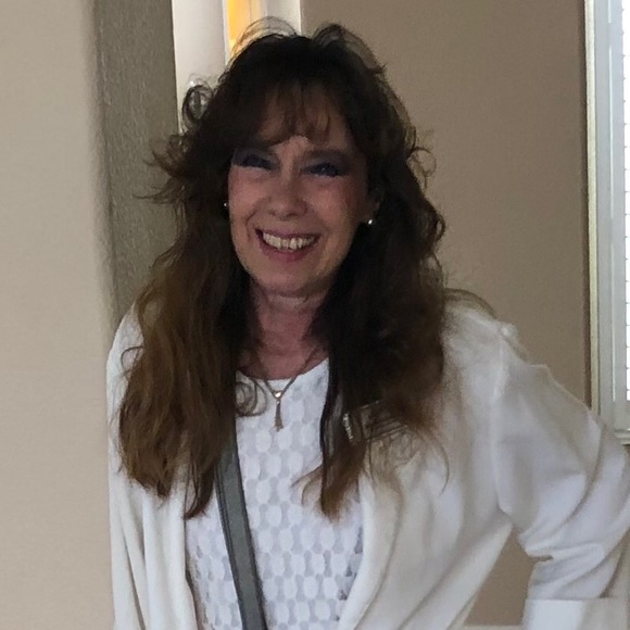 Meet your Posher, Joyce - Picture 1 of 1